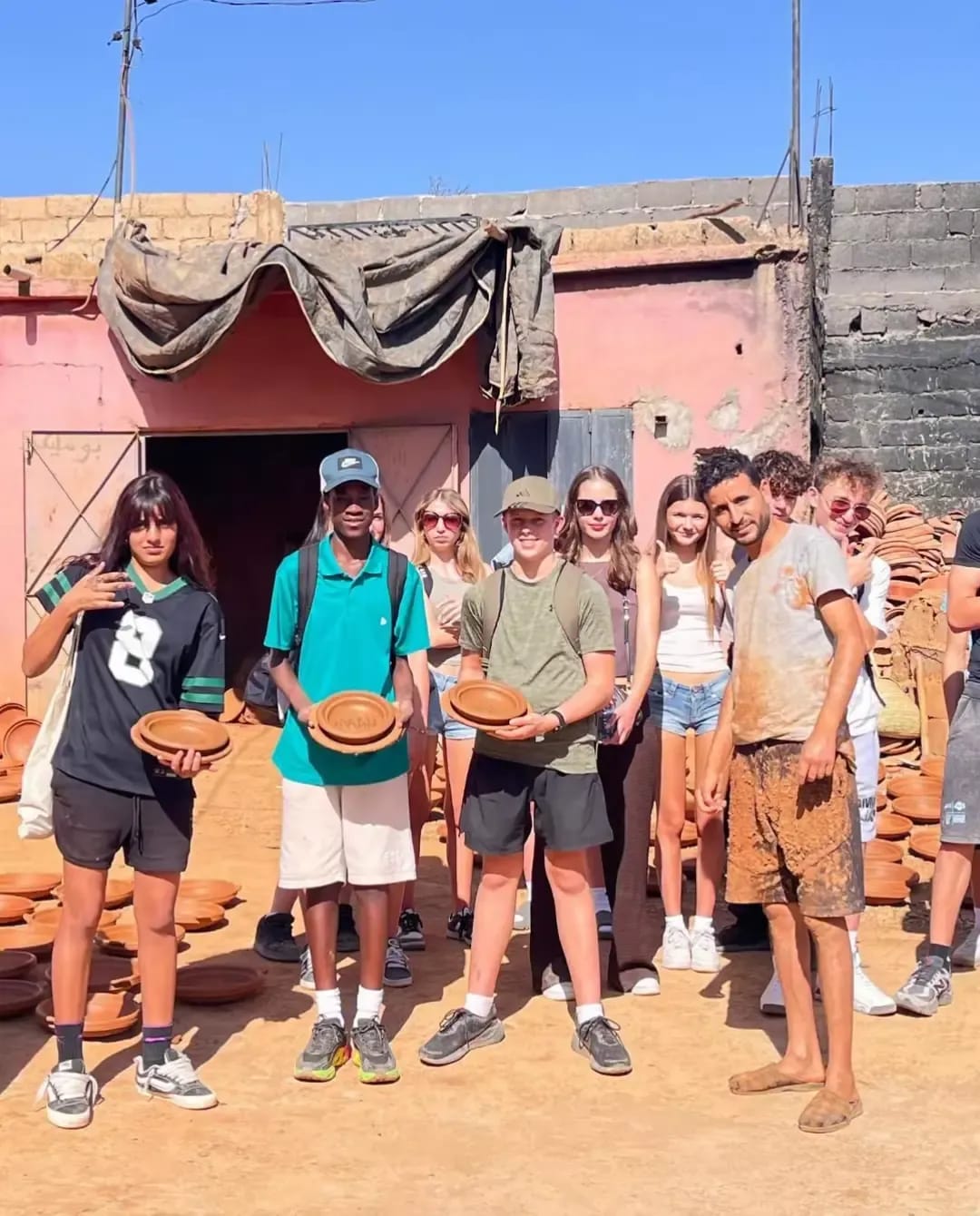 Atelier Poterie Artisanale d'Amizmiz & Balade Campagne Berbère